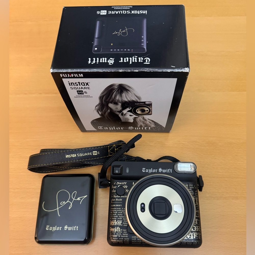 Taylor Swift Reputation Fujifilm Instax Square SQ 6 Instant Camera